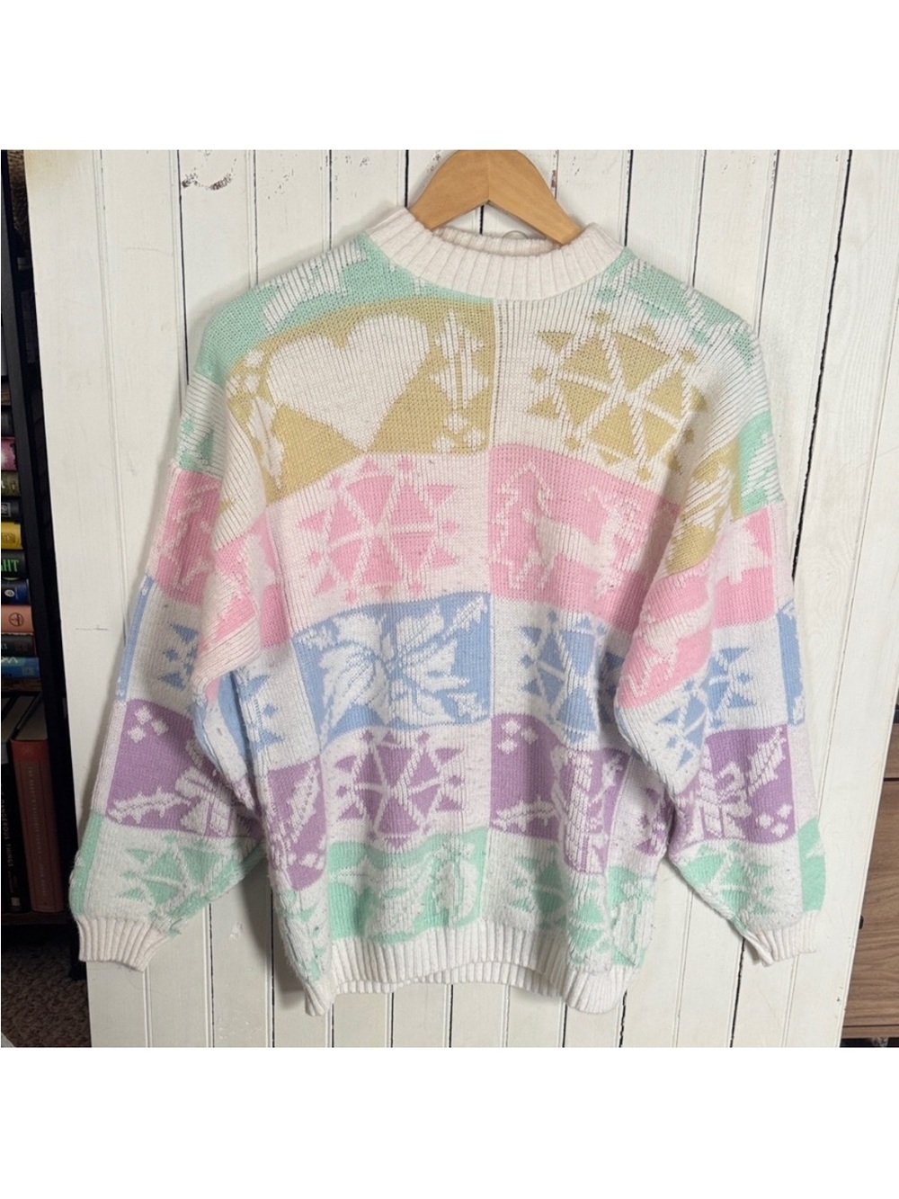 Diversity Sport Vintage Crewneck Sweater White Pink Blue Size MP